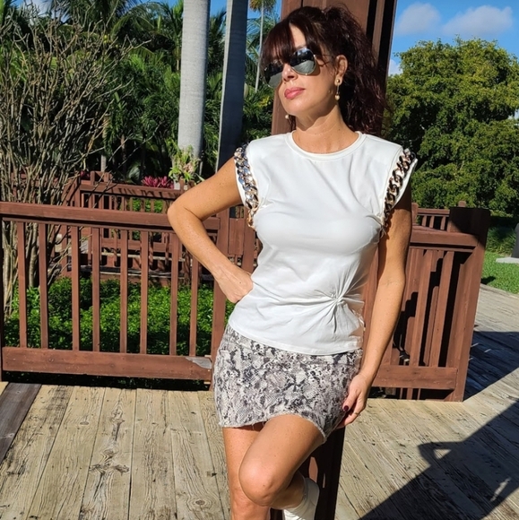 Padded Muscle TeeCHAIN-EMBELLISHED - Picture 2 of 4